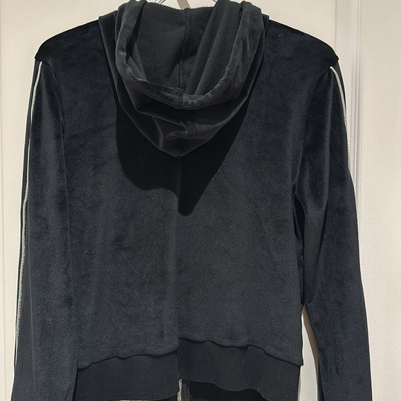 Nwot. Guess sweatshirt jacket - Picture 4 of 8